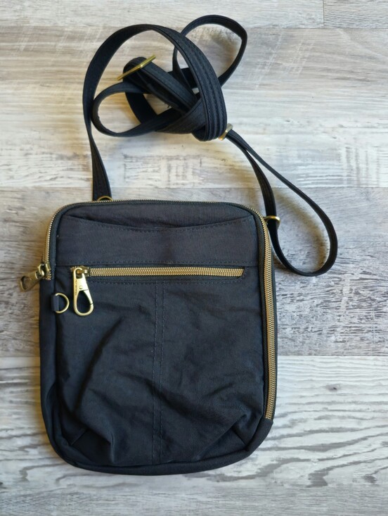 Travelon Handbags - Travelon Anti Theft Crossbody Bag Black RFID Locking Travel Purse Nylon